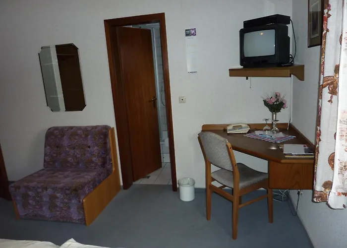 בית הארחה Hotel Ockenheim 3*